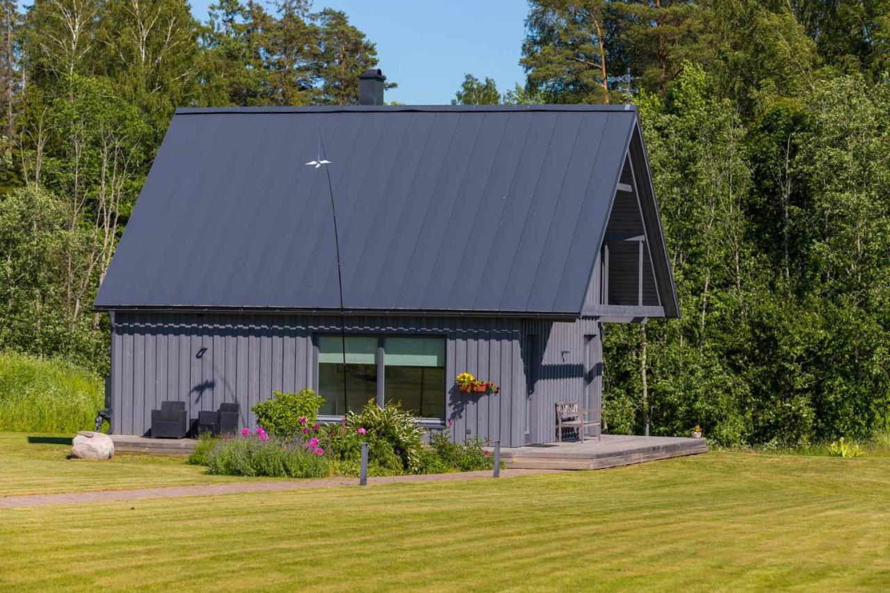 Piesta Riverside Cottage In Soomaa Region Kullimaa 外观 照片